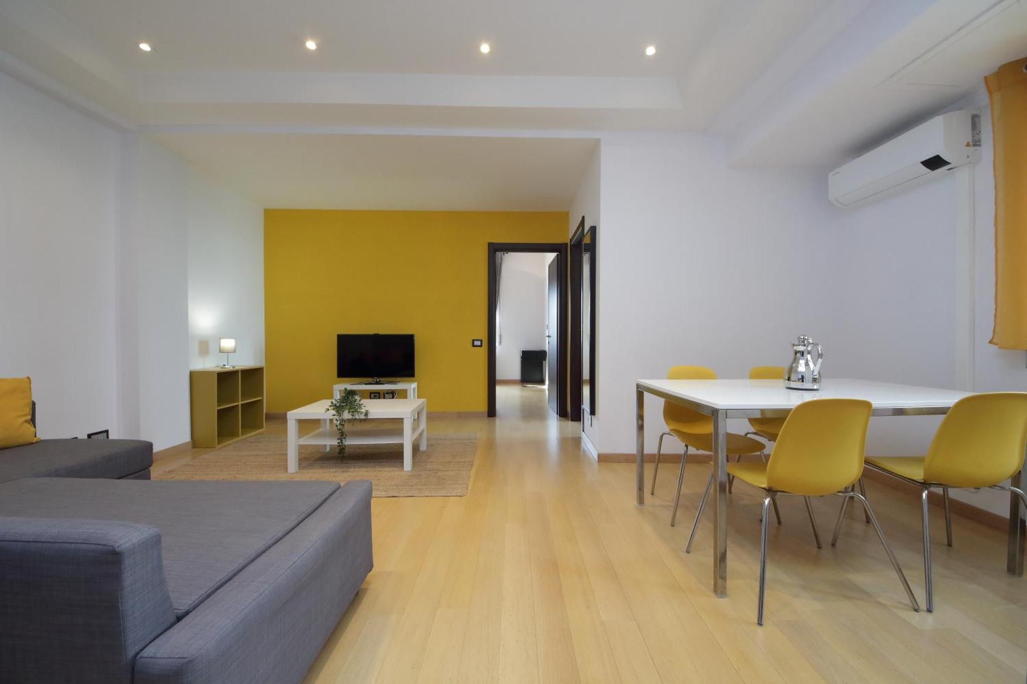 Cozy And Comfy Apartment In Piramide Metro Stop Rom Exteriör bild