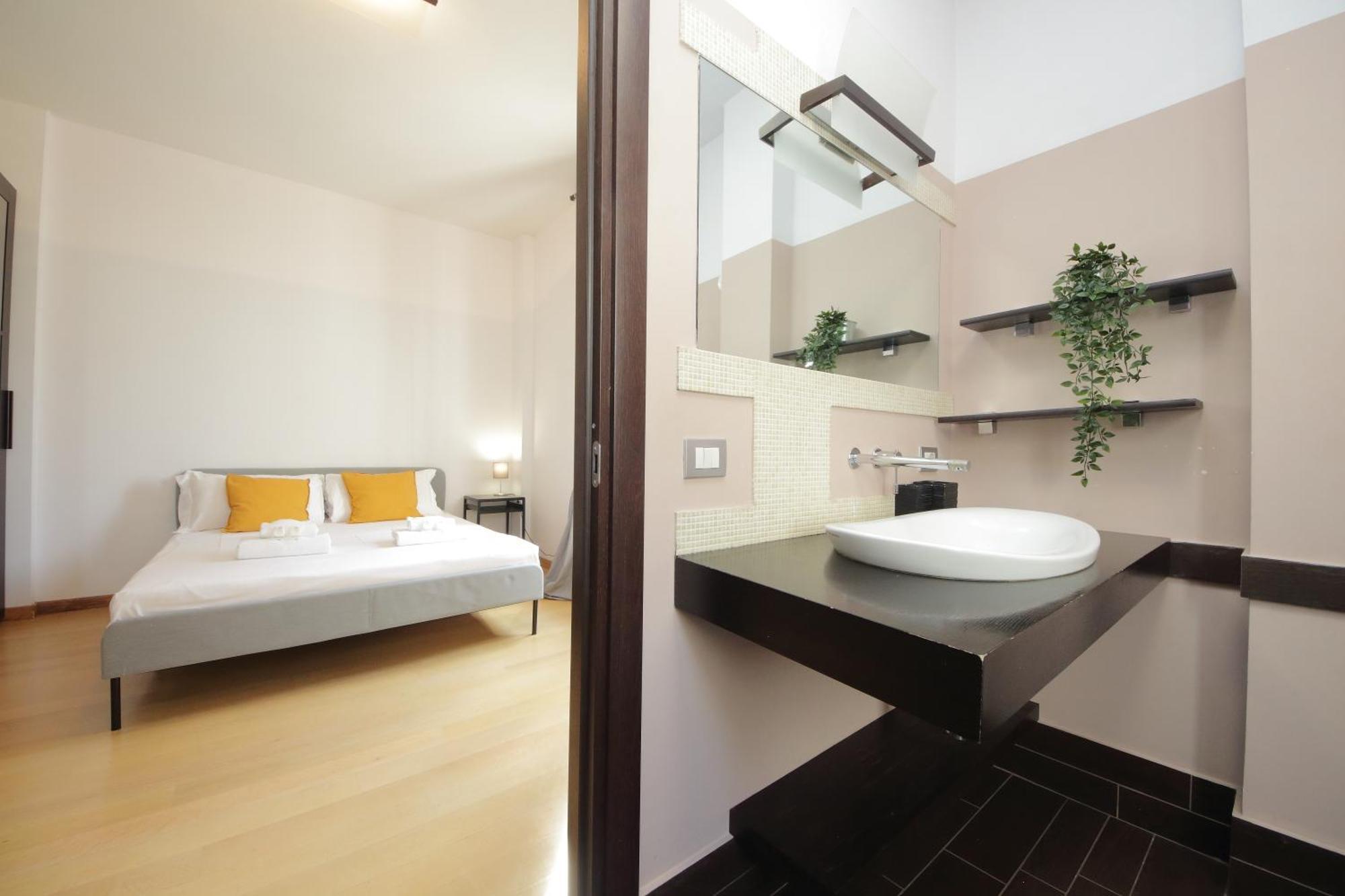Cozy And Comfy Apartment In Piramide Metro Stop Rom Exteriör bild