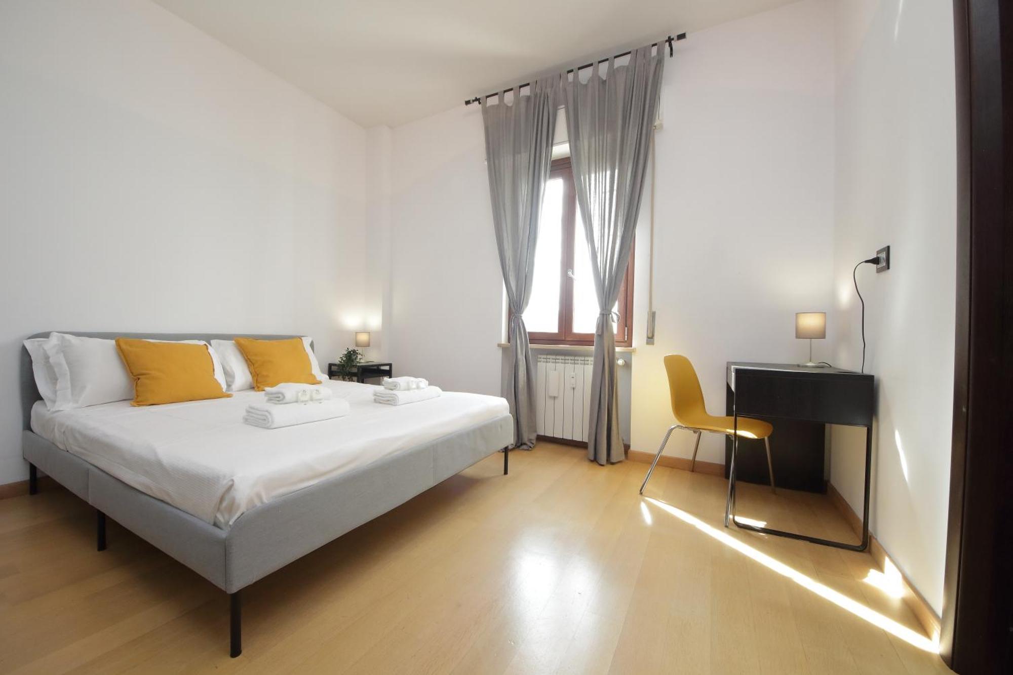 Cozy And Comfy Apartment In Piramide Metro Stop Rom Exteriör bild